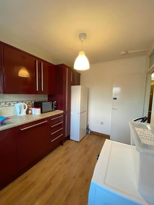 Comfy Entire Flat With City View Balcony In Regents Park, Camden, Central London Apartman Kültér fotó